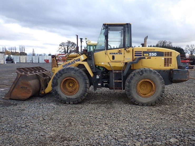 komatsu-wa250-5-image-8