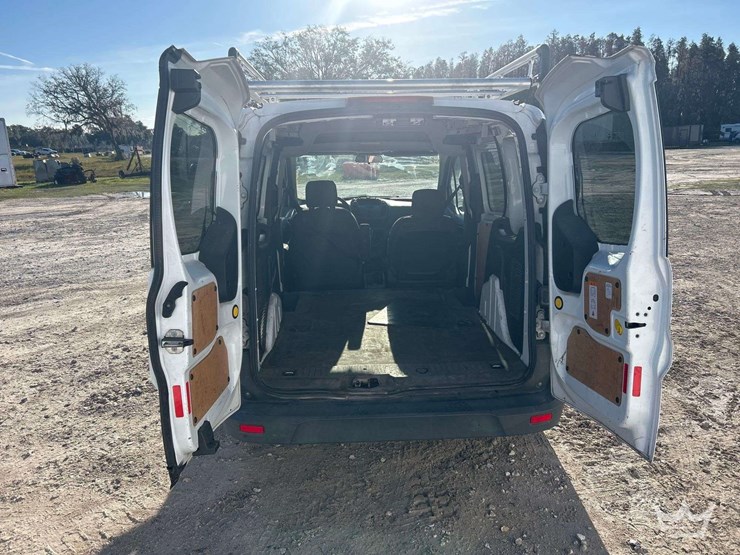 2015-ford-transit-connect-passenger-van-image-20