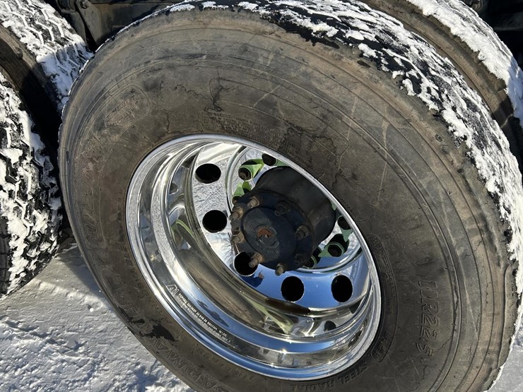 2018-freightliner-cascadia-125-image-21