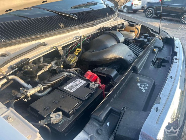 2013-ford-e-150-passenger-van-image-9