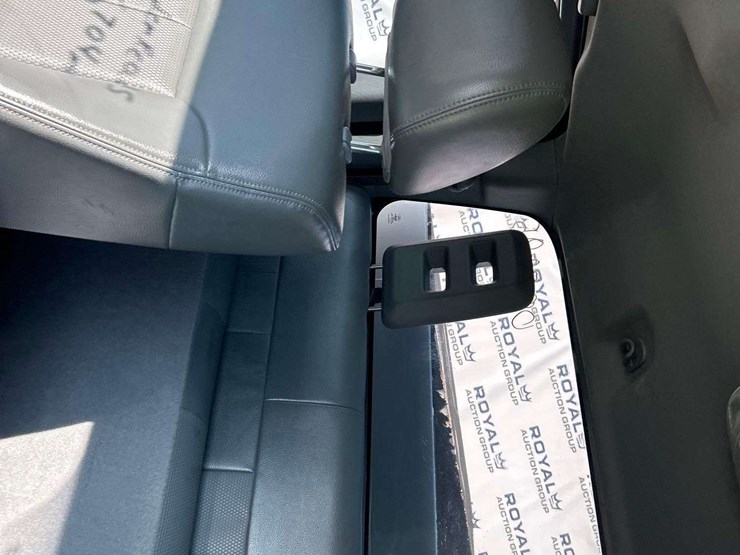 2014-ford-f-250-ext.-cab-service-truck-image-20