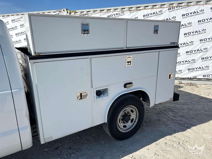 2014-ford-f-250-ext.-cab-service-truck-image-22