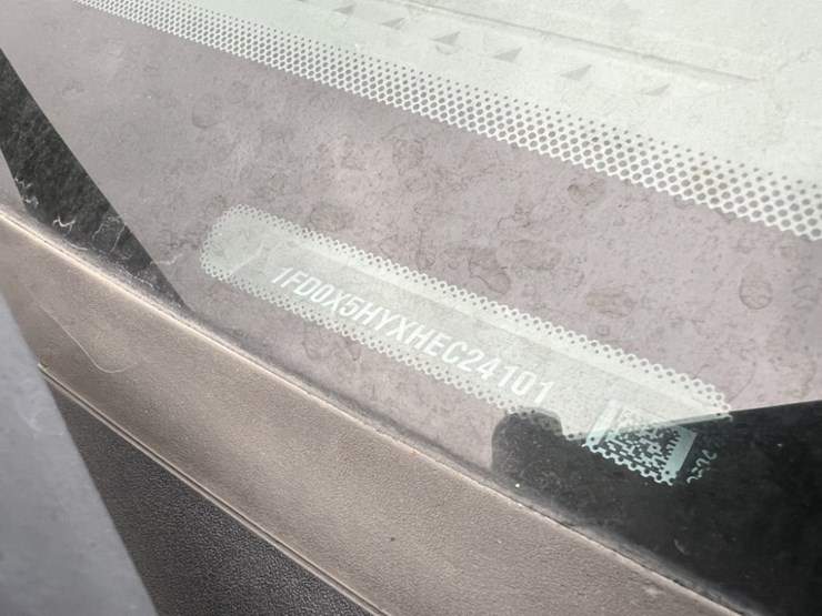 2017-ford-f550-image-9