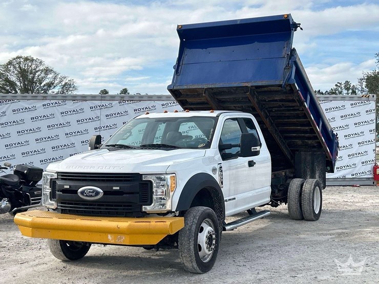 2017-ford-f-550-4x4-ext.-cab-mason-dump-truck-image-1