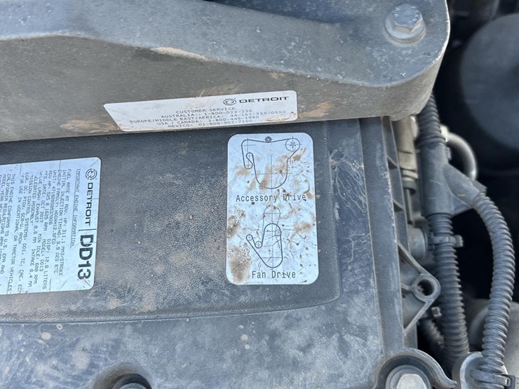 2018-freightliner-cascadia-125-image-43