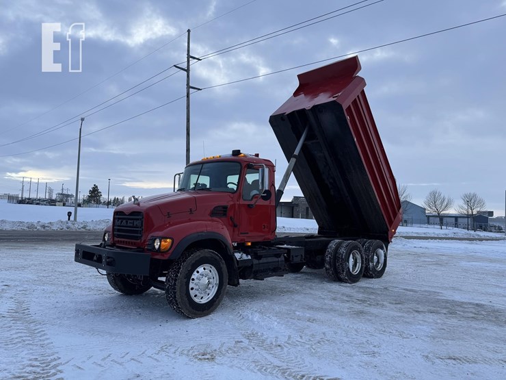 2004-mack-granite-cv713-image-93