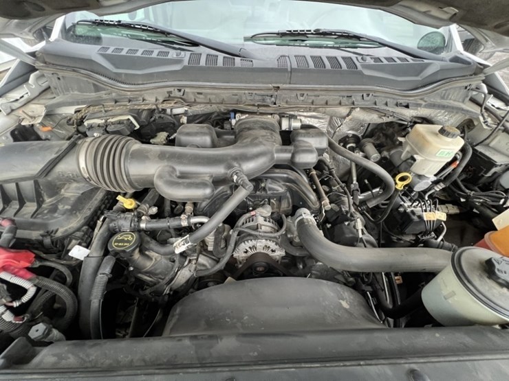 2017-ford-f550-image-15