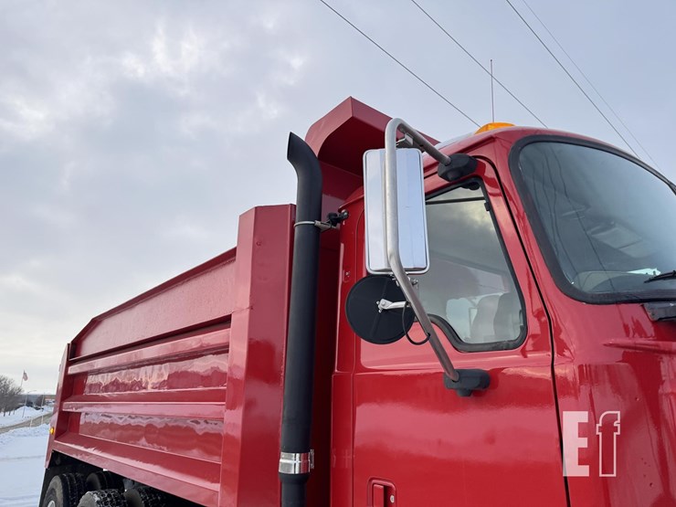 2004-mack-granite-cv713-image-73