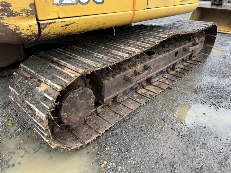 2007-deere-120c-image-24