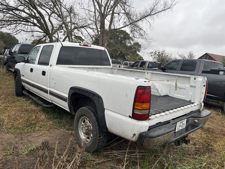 2002-chevrolet-2500-image-6