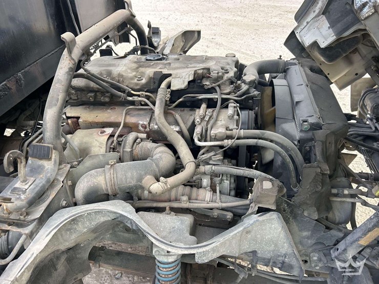 2005-mitsubishi-fuso-fe84d-auto-crane-3203-prx-3,200-lb-crane-utility-truck-image-8