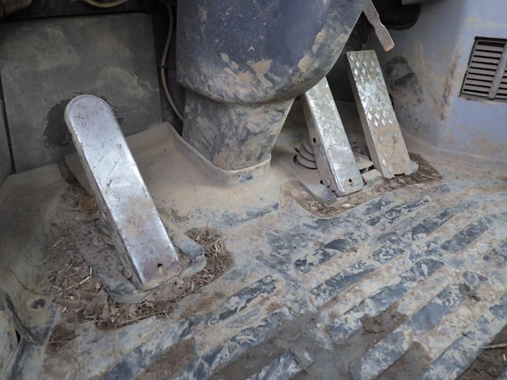 komatsu-wa250-5-image-23