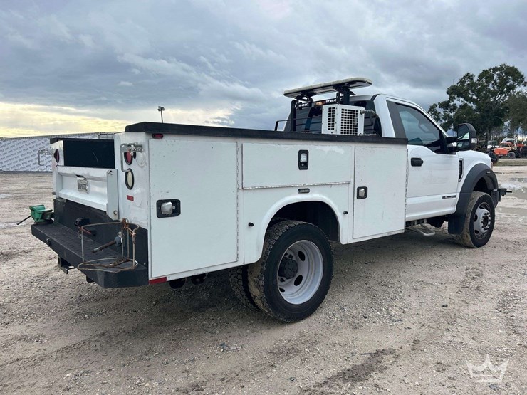 2017-ford-f-550-service-truck-image-3