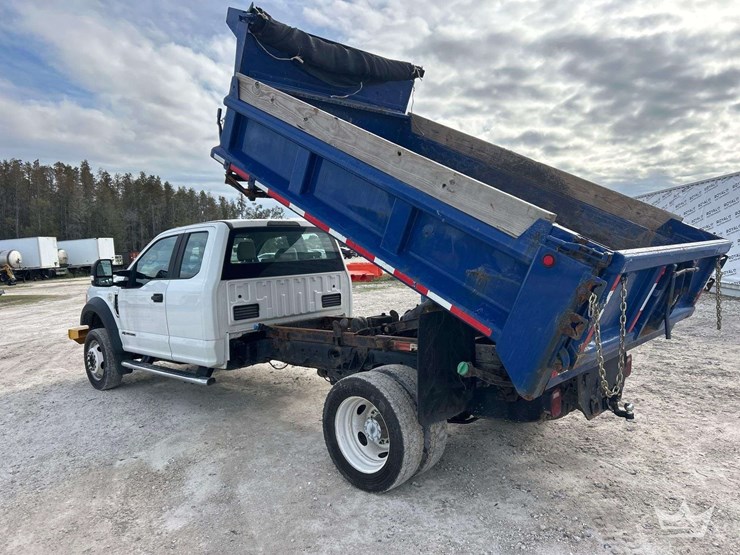 2017-ford-f-550-4x4-ext.-cab-mason-dump-truck-image-4