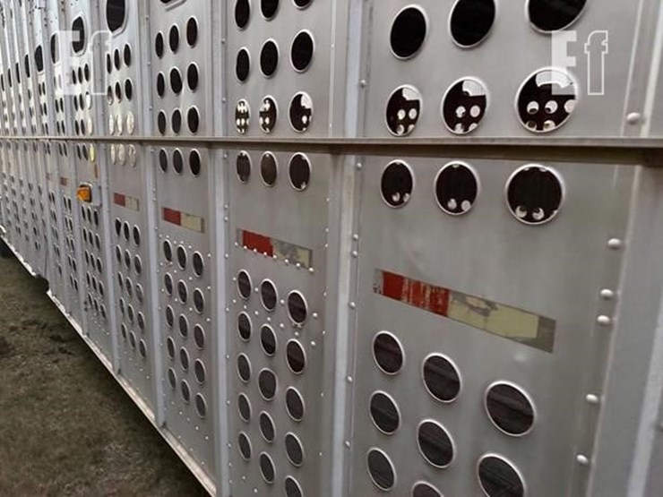 1995-merritt-53-ft-image-32