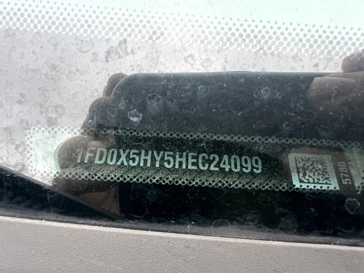 2017-ford-f550-image-9