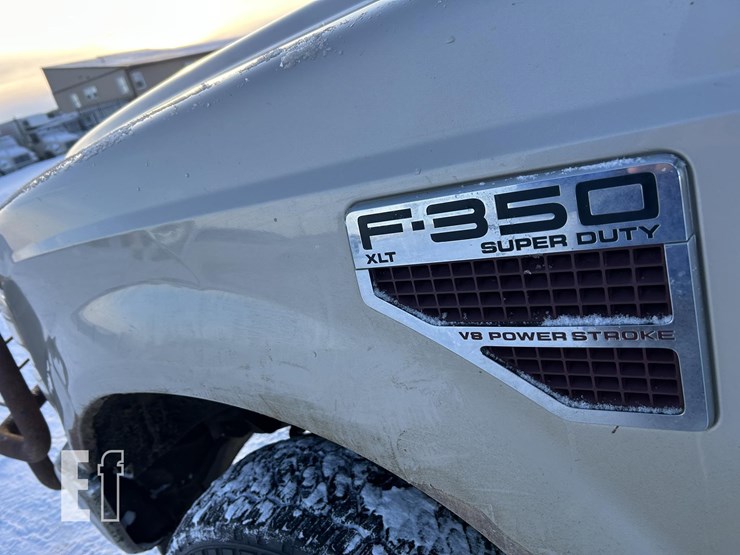 ford-f350-xlt-image-7