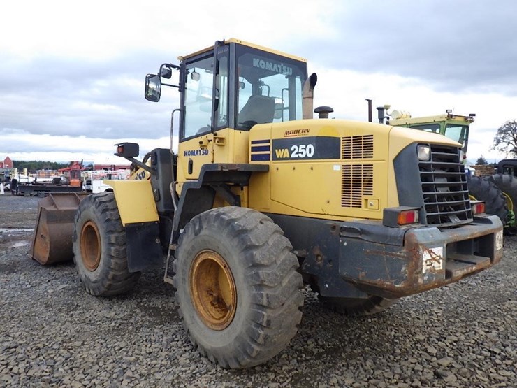 komatsu-wa250-5-image-7