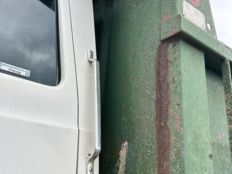 1997-ford-lt8000-image-26