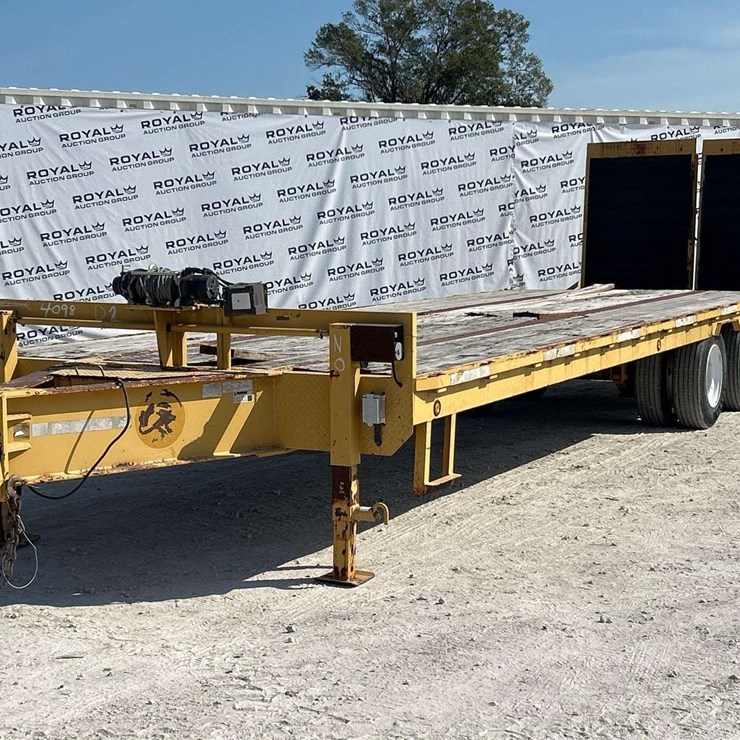 2016 Textron T/A 15 Ton Flatbed Equipment Trailer