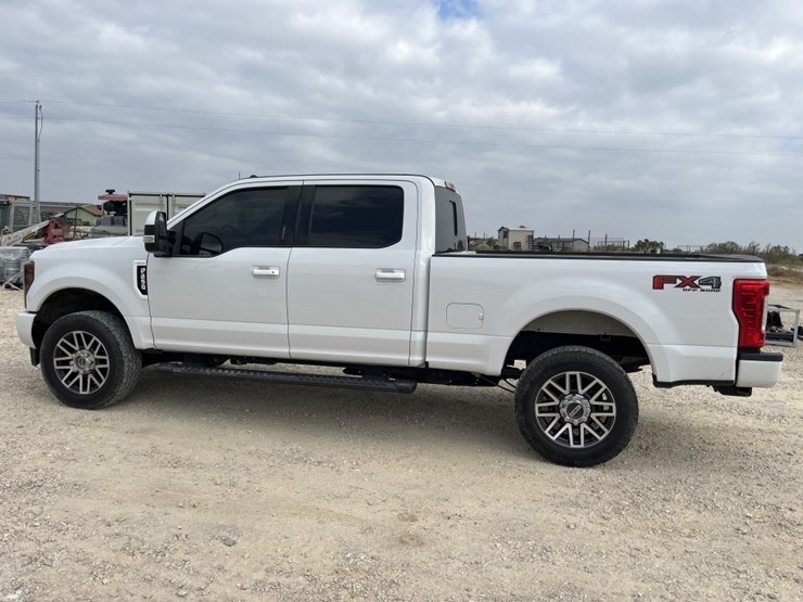 2019-ford-f250-image-8
