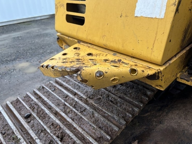 2007-deere-120c-image-17