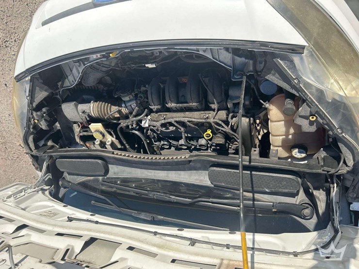 2015-ford-transit-connect-passenger-van-image-9