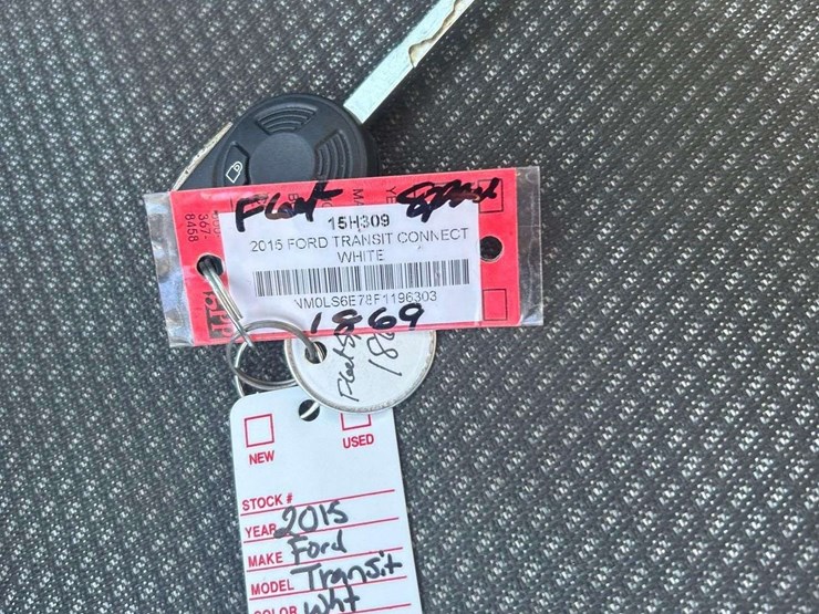 2015-ford-transit-connect-passenger-van-image-24