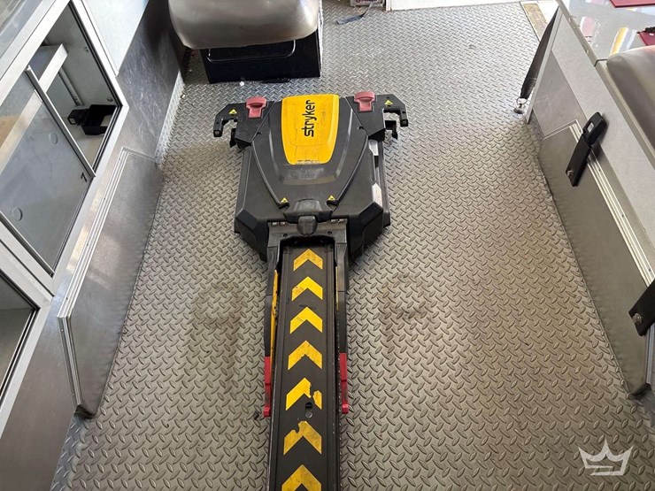 2016-ram-4500-chassis-ambulance-image-35