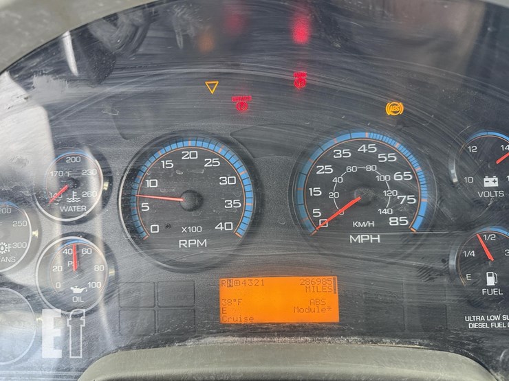 international-durastar-4400-image-49