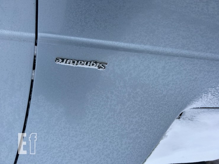 2005-lincoln-towncar-image-25