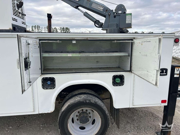 2016-ford-f-550-venturo-ht40kxx-3-ton-crane-mechanics-truck-image-19