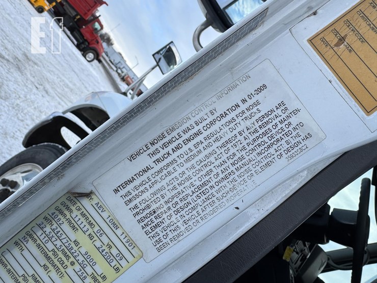 international-durastar-4400-image-43