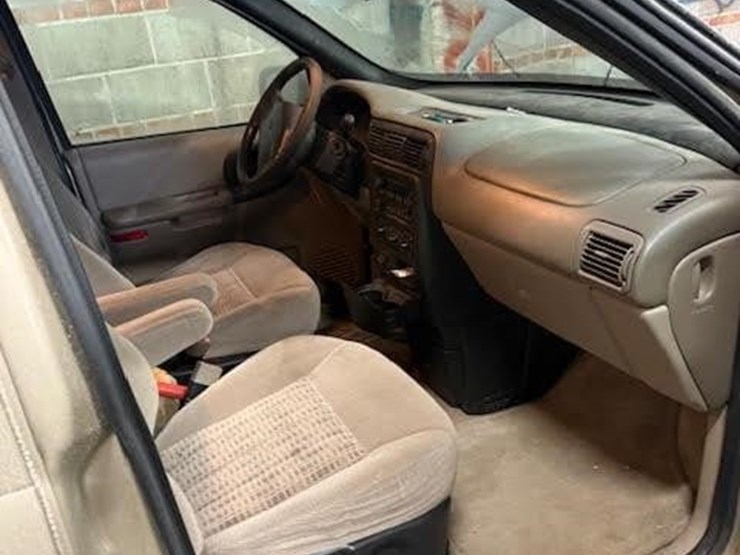 2005-chevrolet-venture-ls-image-6