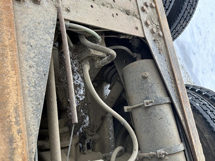 1997-ford-lt8000-image-63