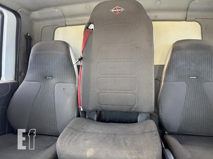 international-durastar-4400-image-52