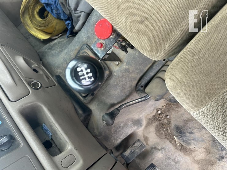 2002-ford-f450-image-15