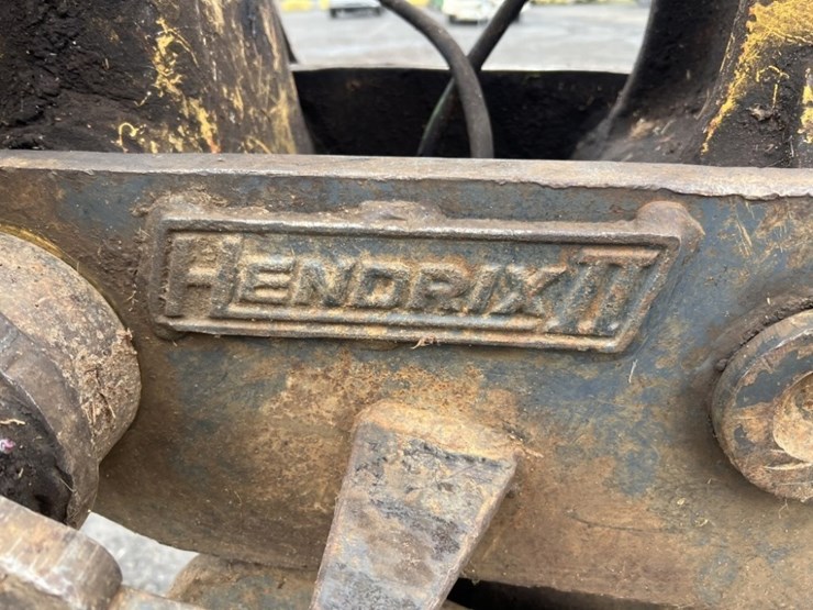 2007-deere-120c-image-14