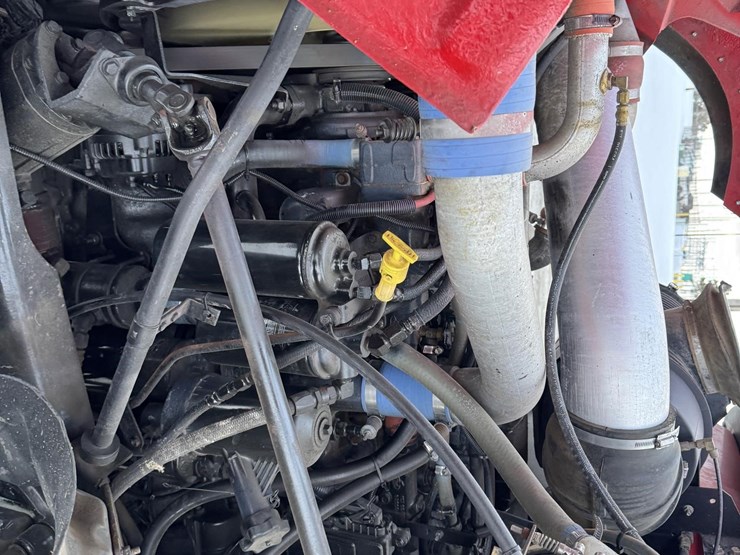 2004-mack-granite-cv713-image-64