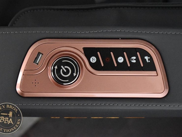 irmc-massage-chair-image-4