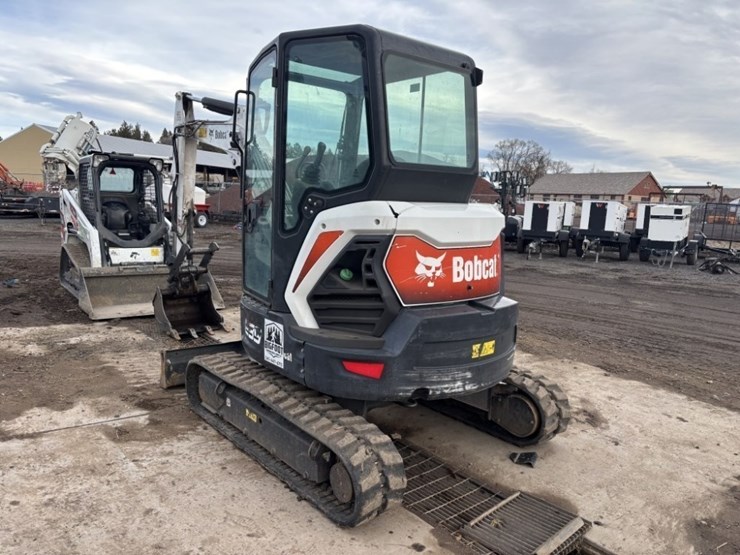 2019-bobcat-e35-image-3