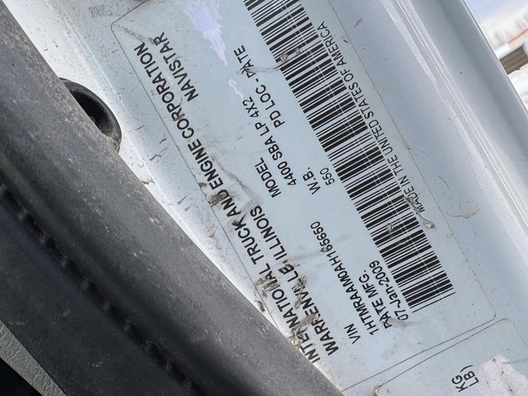 international-durastar-4400-image-48