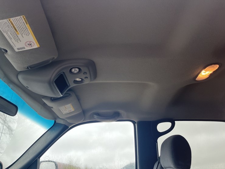 2002-chevrolet-2500-image-14