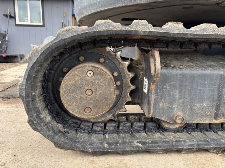 2019-bobcat-e35-image-12