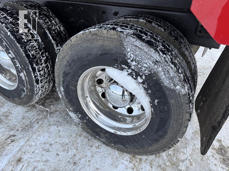 2004-mack-granite-cv713-image-13