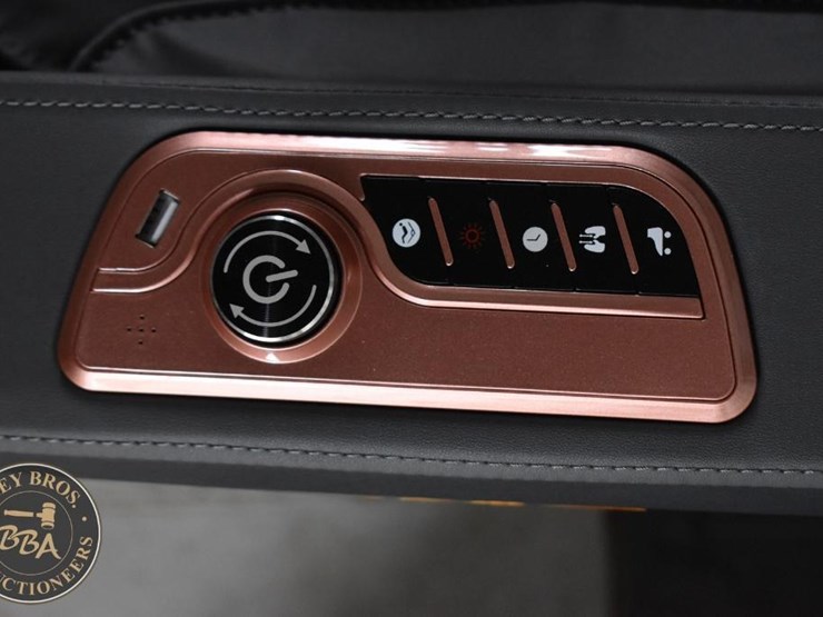 irmc-massage-chair-image-5