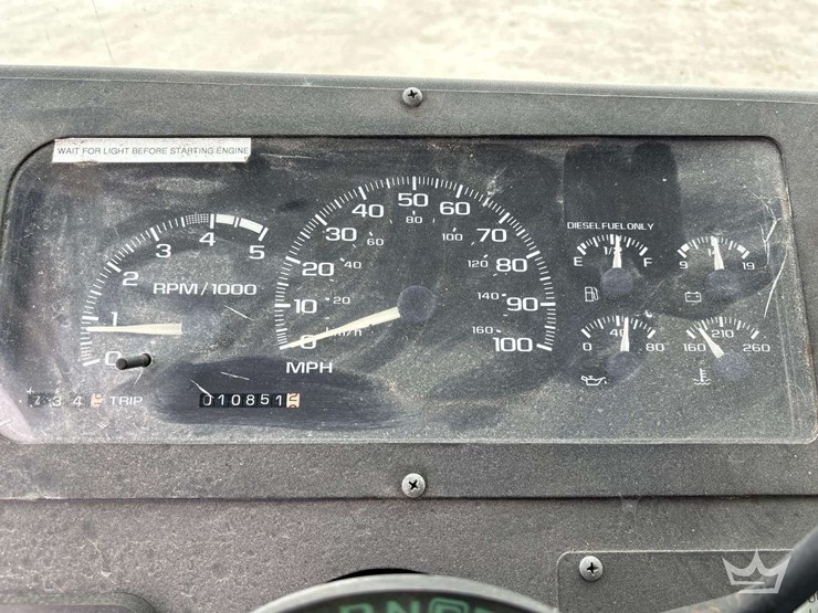 2001-workhorse-custom-chassis-p42-delivery-truck-image-16