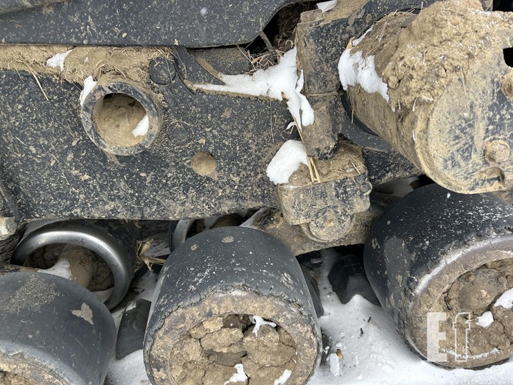 2004-challenger-mt855-image-19