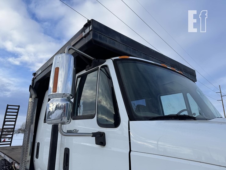 international-durastar-4400-image-25