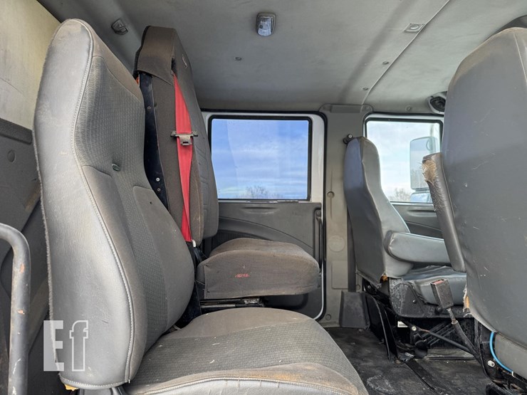 international-durastar-4400-image-42